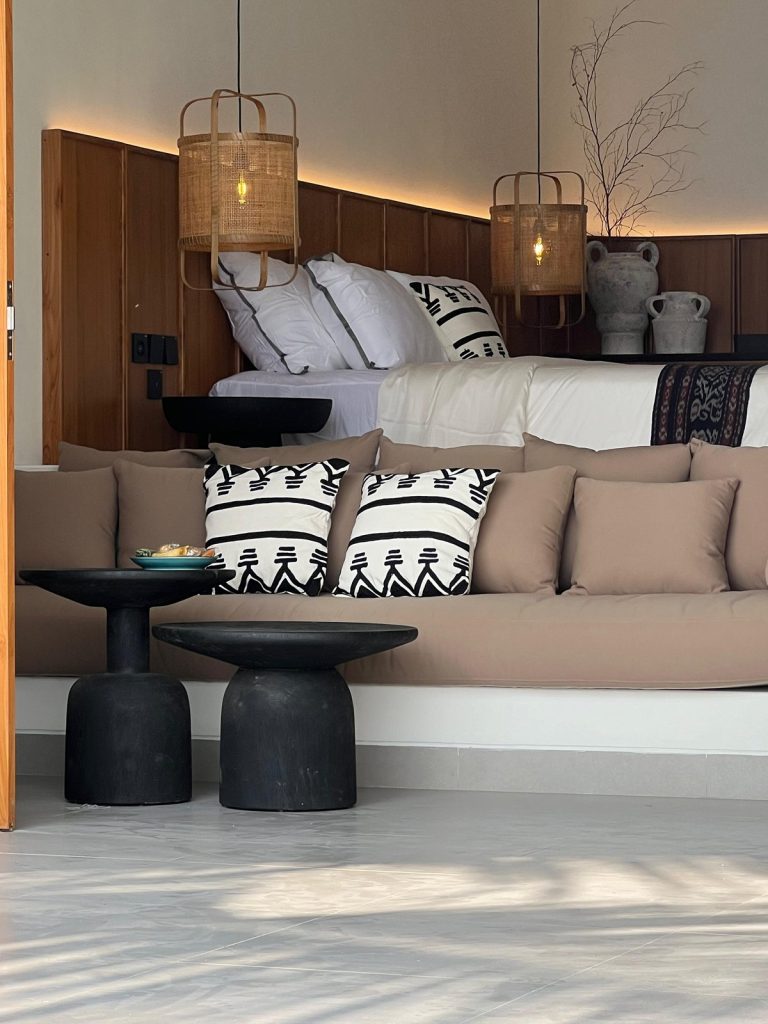 office-couple-sofa