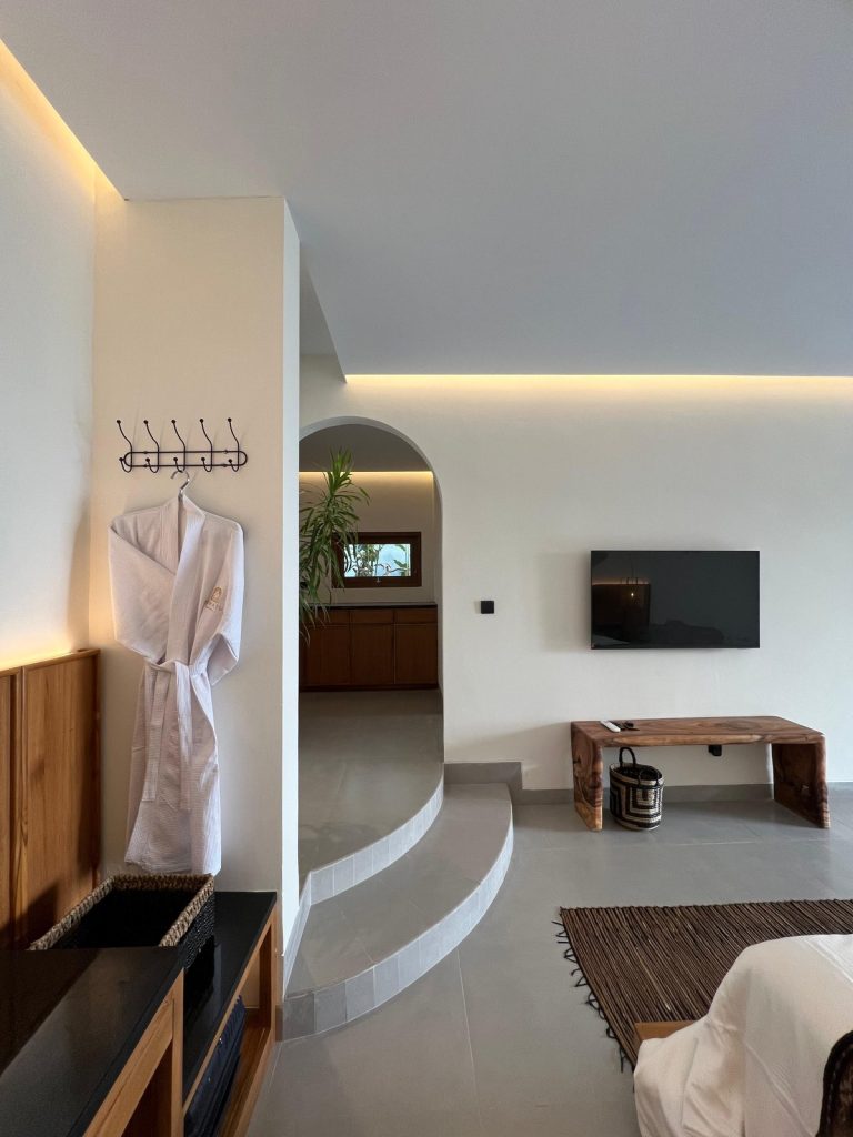 villa-couple-towel